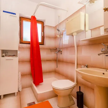 Lavcevic アパート *